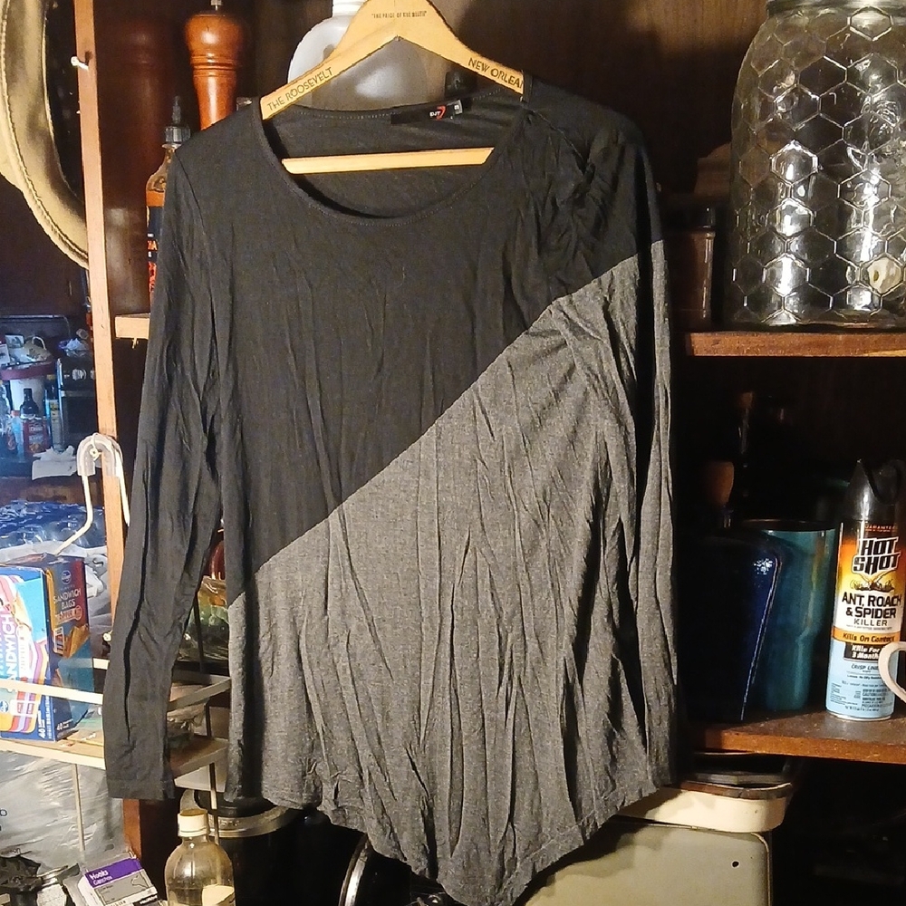 Elegant Two-Tone Long Sleeve Top